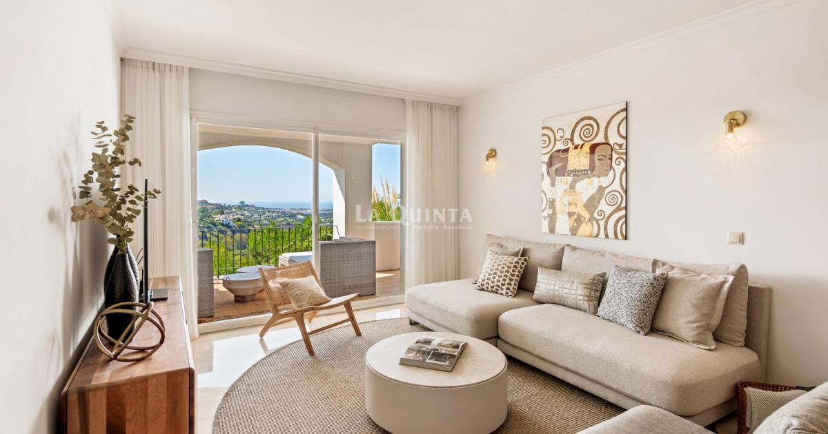 Nice and Modern apartament with amazing views in La Quinta Marbella